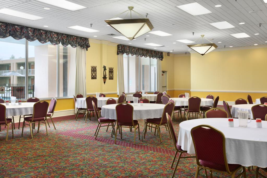 Ramada By Wyndham Wytheville Exteriör bild