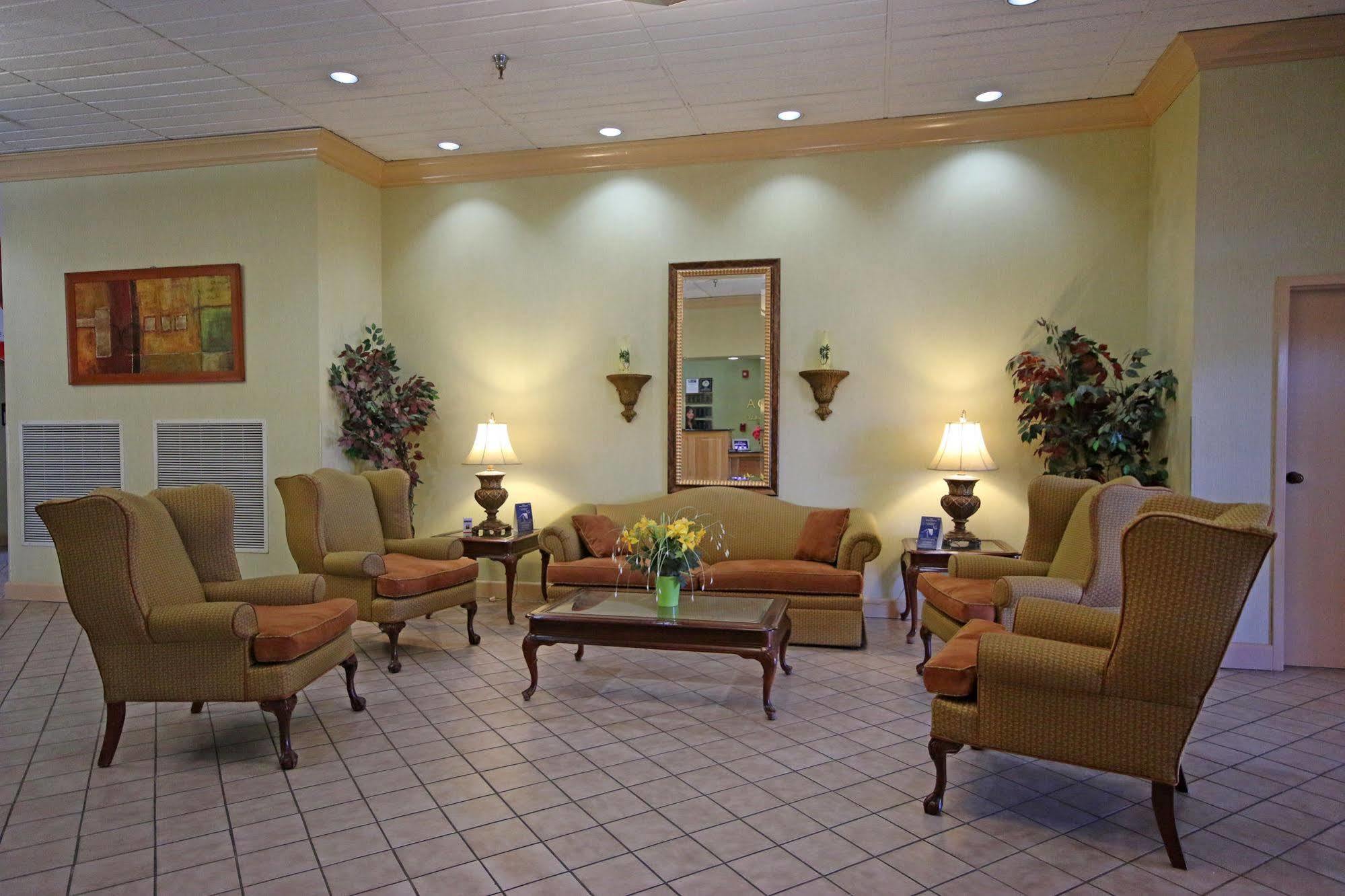 Ramada By Wyndham Wytheville Exteriör bild